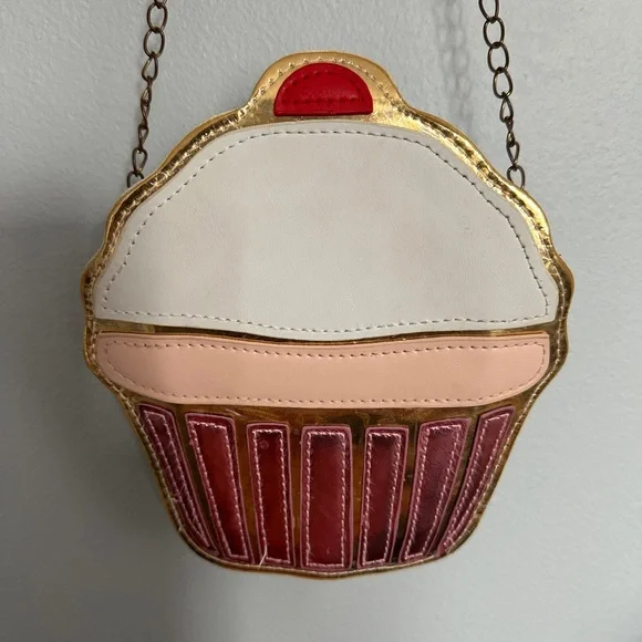 Cupcake Crossbody Bag - Picture 1 of 6